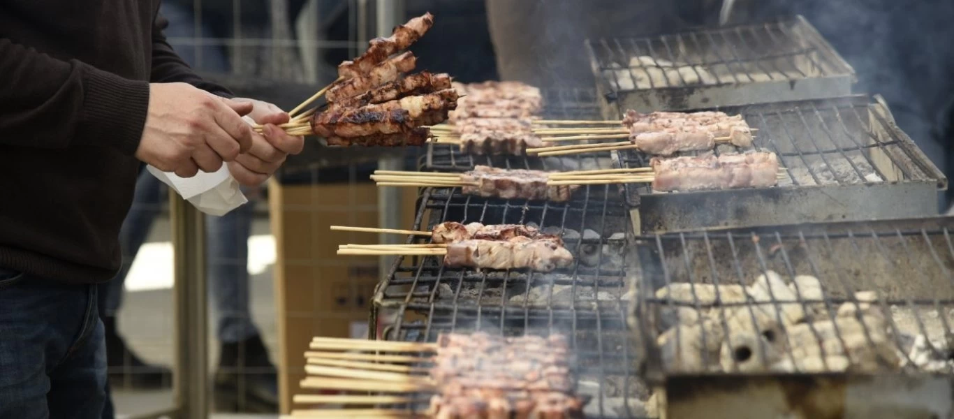 Με αυτές τις τροφές θα ρίξετε την χοληστερίνη μετά την κρεατοφαγία της Τσικνοπέμπτης